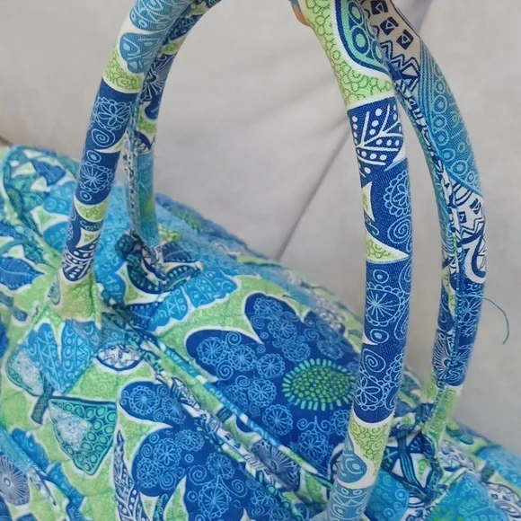 Vera Bradley Grand Traveler Tote / Duffel In Doodle Daisy Pattern - Picture 15 of 17